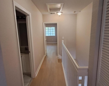 4219 Napoli Lake Drive - Photo Thumbnail 8