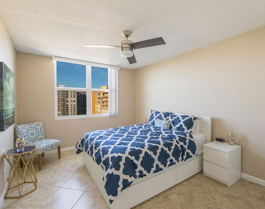 305 N Pompano Beach Boulevard - Photo Thumbnail 16