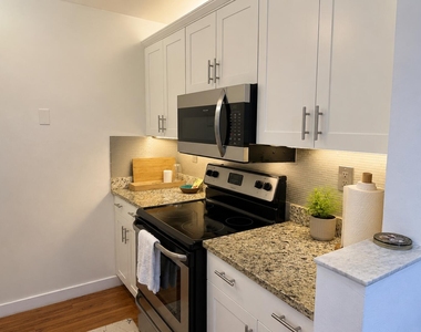 2170 Ne 51st Court - Photo Thumbnail 13