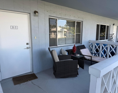 2170 Ne 51st Court - Photo Thumbnail 3