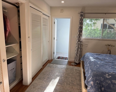 2170 Ne 51st Court - Photo Thumbnail 9
