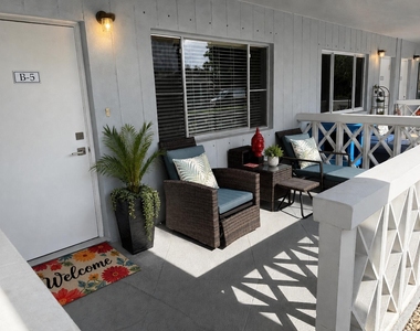 2170 Ne 51st Court - Photo Thumbnail 11