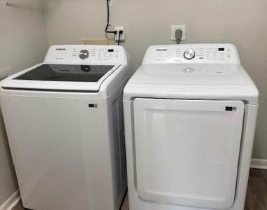 1219 S Lakes End Drive - Photo Thumbnail 22