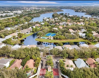 1105 Anchor Point - Photo Thumbnail 16