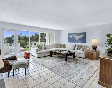 4301 N Ocean Boulevard - Photo Thumbnail 3