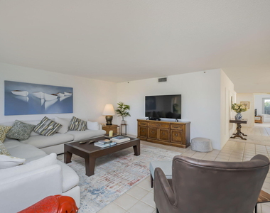 4301 N Ocean Boulevard - Photo Thumbnail 9