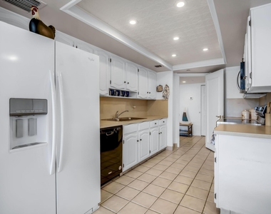 4301 N Ocean Boulevard - Photo Thumbnail 15