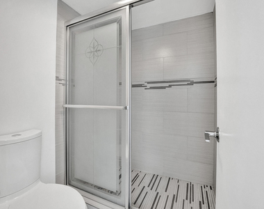 2255 Lindell Boulevard - Photo Thumbnail 17