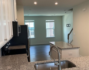 6222 Cleburne Court - Photo Thumbnail 6