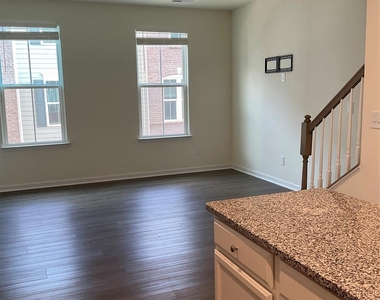 6222 Cleburne Court - Photo Thumbnail 9