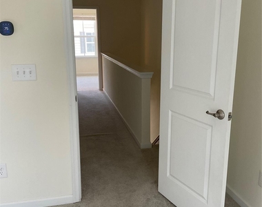 6222 Cleburne Court - Photo Thumbnail 21