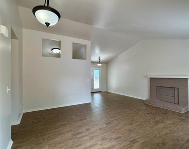 3407 Braewick Place - Photo Thumbnail 3