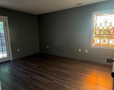 7620 Fire Tree Lane - Photo Thumbnail 10