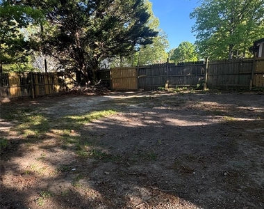 7620 Fire Tree Lane - Photo Thumbnail 16