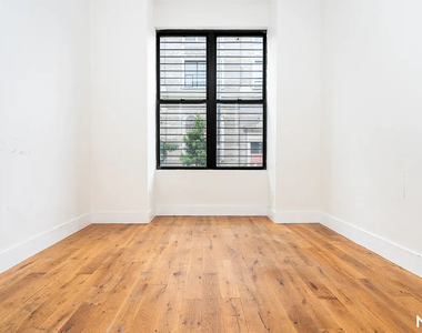 184 Suydam Street - Photo Thumbnail 9