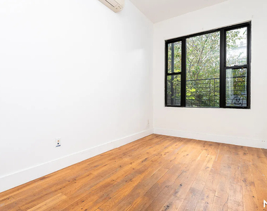 184 Suydam Street - Photo Thumbnail 19