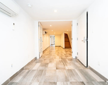 184 Suydam Street - Photo Thumbnail 16