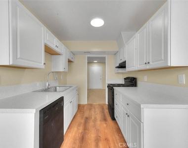 608 N Taylor Avenue - Photo Thumbnail 6