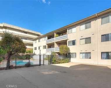 608 N Taylor Avenue - Photo Thumbnail 16