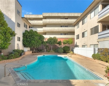 608 N Taylor Avenue - Photo Thumbnail 13