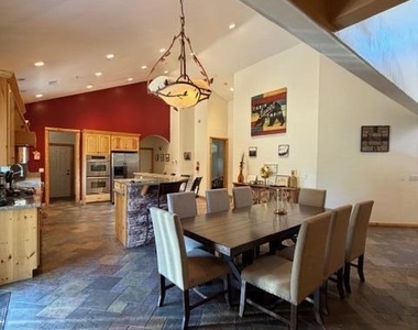 1099 Heritage Trail - Photo Thumbnail 8