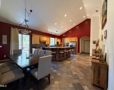 1099 Heritage Trail - Photo Thumbnail 7