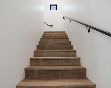 136 N Oakview Drive - Photo Thumbnail 16