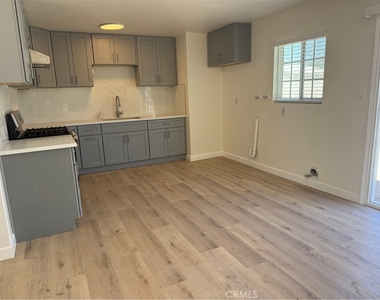 19231 Tranbarger Street - Photo Thumbnail 3