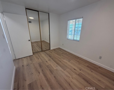19231 Tranbarger Street - Photo Thumbnail 9