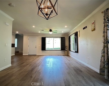 8396 Sunset Trail Place - Photo Thumbnail 9