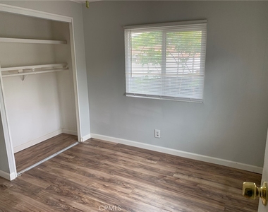 25806 Creag Avenue - Photo Thumbnail 5