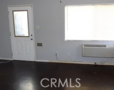 3147 S Halm Avenue - Photo Thumbnail 17