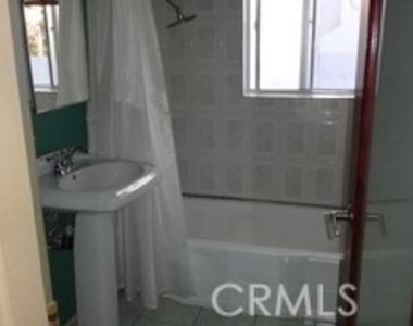 3147 S Halm Avenue - Photo Thumbnail 18