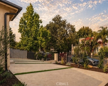 4819 Genesta - Photo Thumbnail 7