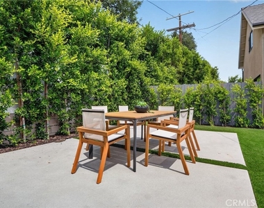 4819 Genesta - Photo Thumbnail 57