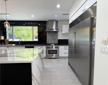7067 Middlesbury Ridge Cir - Photo Thumbnail 7