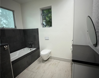 7067 Middlesbury Ridge Cir - Photo Thumbnail 25