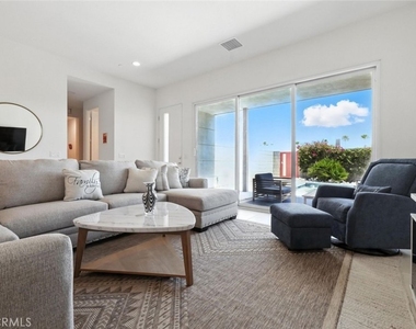 3345 Ambassador Drive - Photo Thumbnail 6