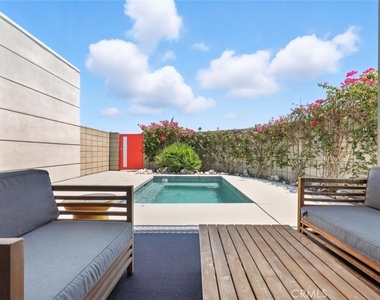 3345 Ambassador Drive - Photo Thumbnail 4