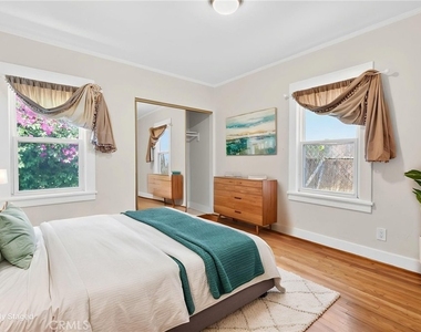 1145 N Genesee - Photo Thumbnail 10