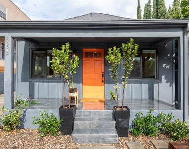 6029 Eleanor - Photo Thumbnail 4