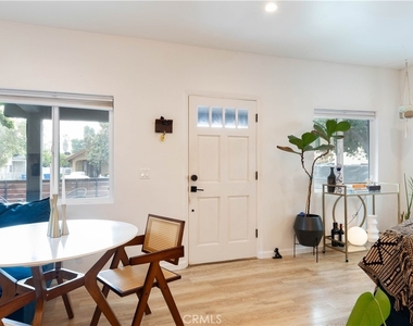 6029 Eleanor - Photo Thumbnail 20