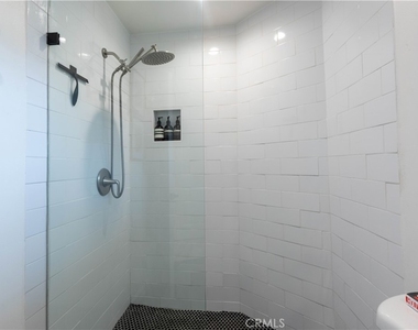 6029 Eleanor - Photo Thumbnail 38