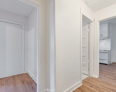 220 E Vernon - Photo Thumbnail 6