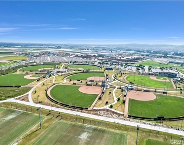 118 Iron Gate - Photo Thumbnail 23