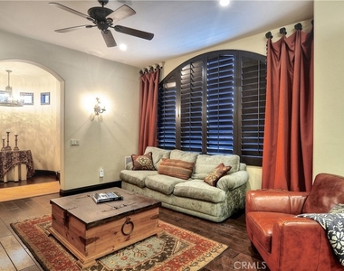 33792 Granada Dr - Photo Thumbnail 4