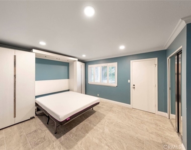 17850 Winterberry Street - Photo Thumbnail 12