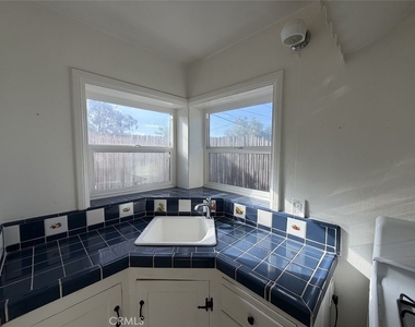 417 Poplar - Photo Thumbnail 3