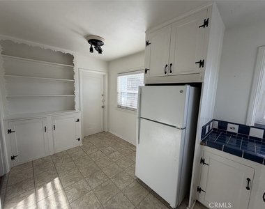 417 Poplar - Photo Thumbnail 4