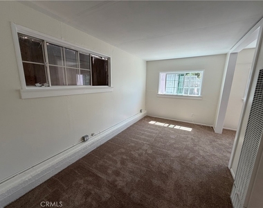 417 Poplar - Photo Thumbnail 15